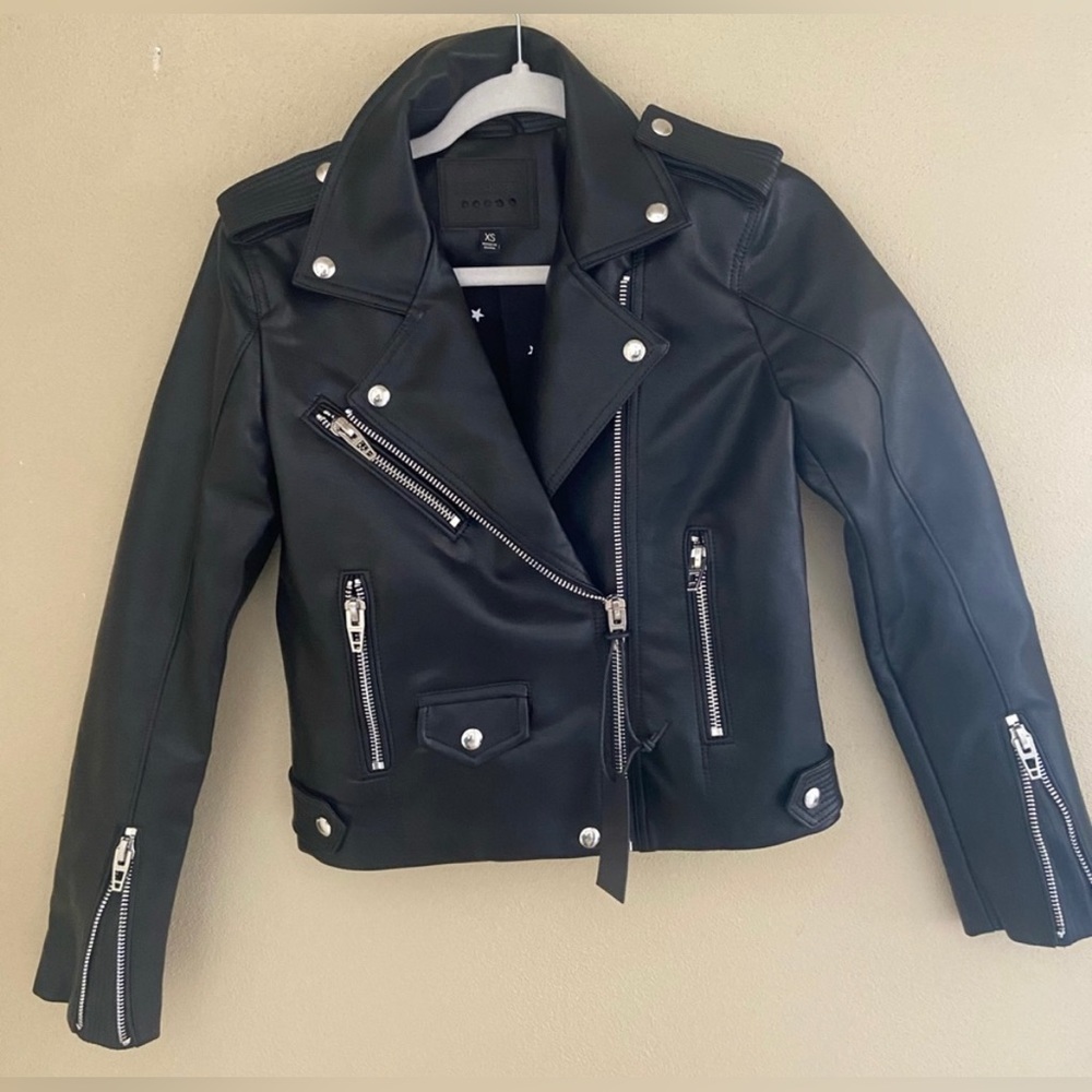 Black leather jacket (revolve)